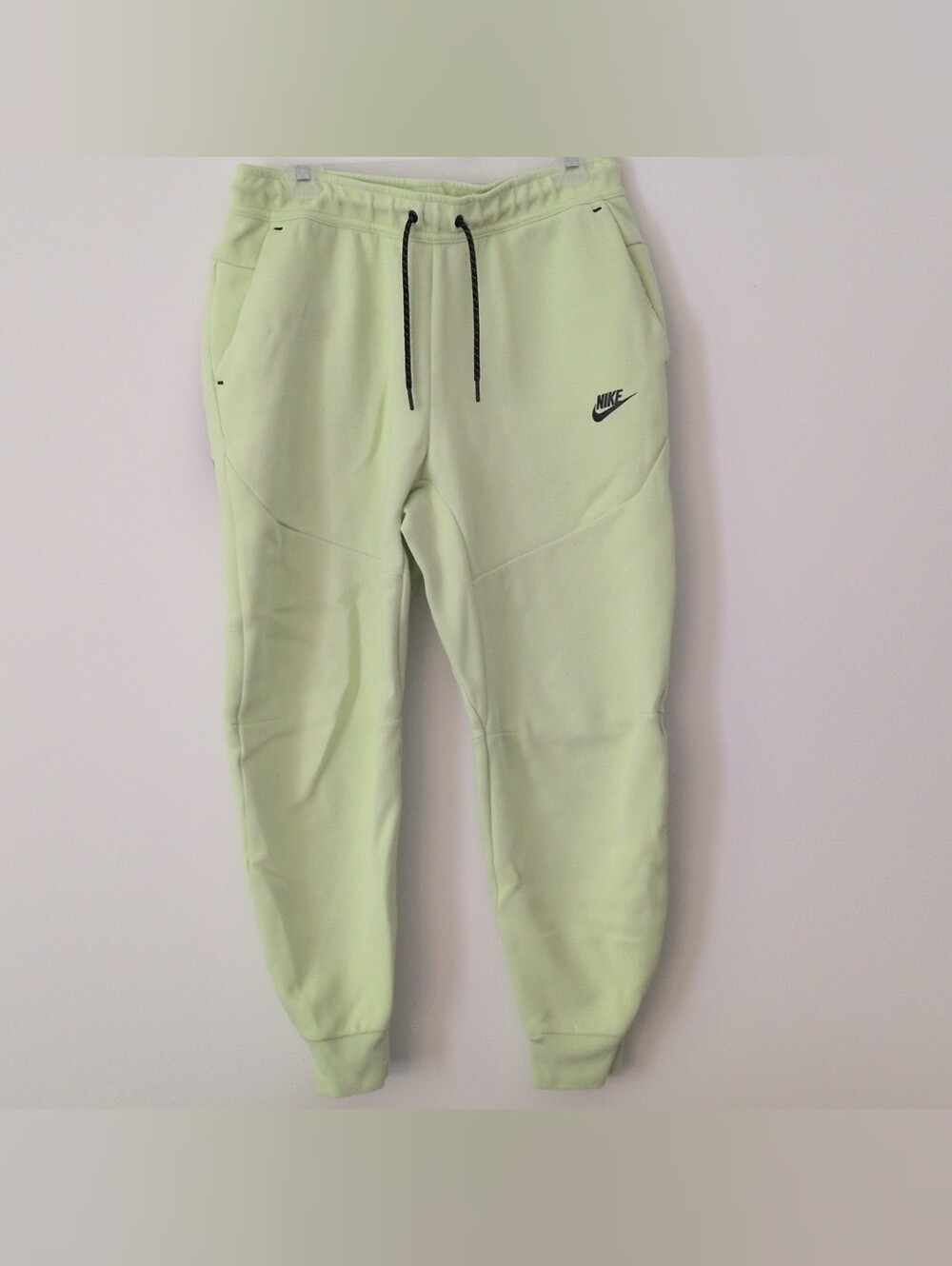 Nike Men’s Tech Fleece Joggers Light Liquid Lime Green Size Medium